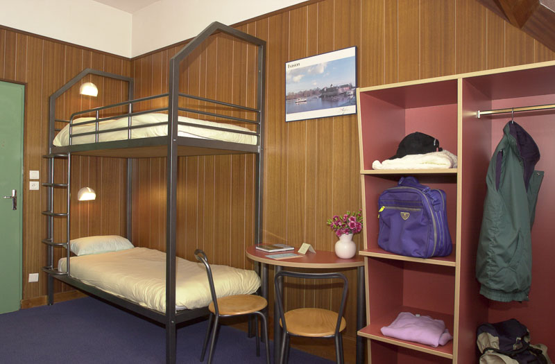 suitable accommodation for schools with classroom
